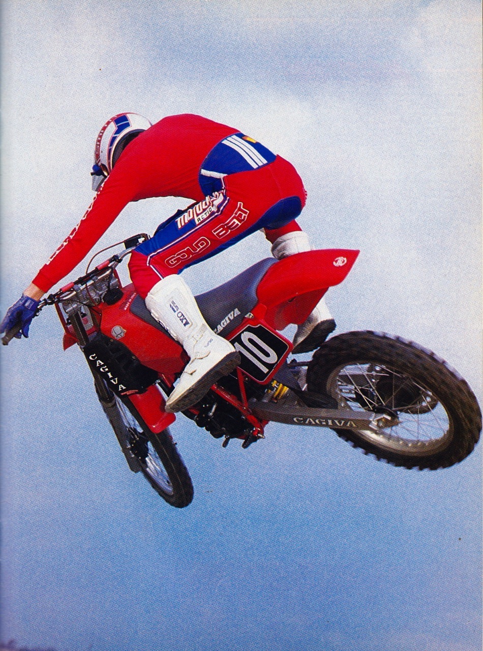 With slim ergonomics, a light feel, and a strong midrange, going big on the ’86 WMX was a piece of cake. Landing, well that