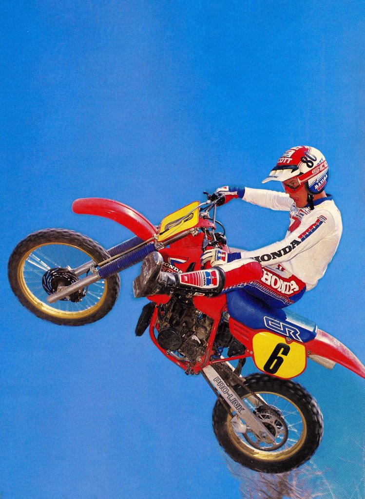 Another cool feature on Honda’s of this era was the color-coded number plates. The bike’s plates came pre-painted to match