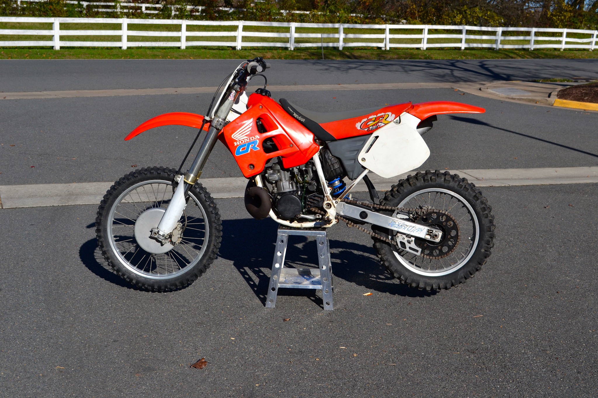 Tony Blazier’s restored 1990 Honda CR250R