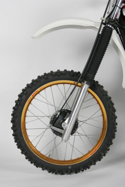 The production HL500 made great use of Yamaha’s parts bin. The front forks, wheel and brakes were all off of Yamaha’s