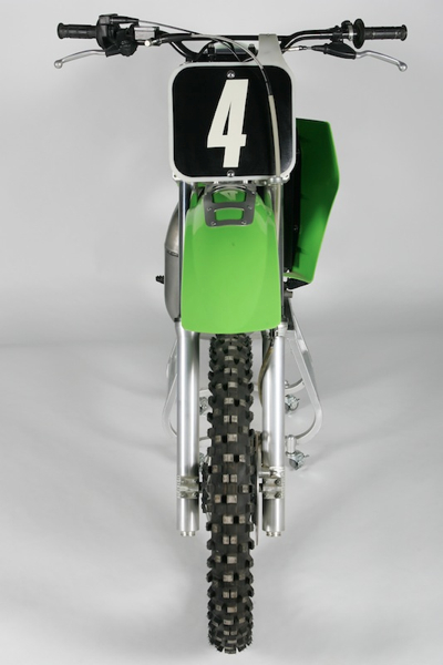 The very “Euro” front fender brace may have been a nod to Kawasaki’s notoriously brittle plastic in the 80’s. I never